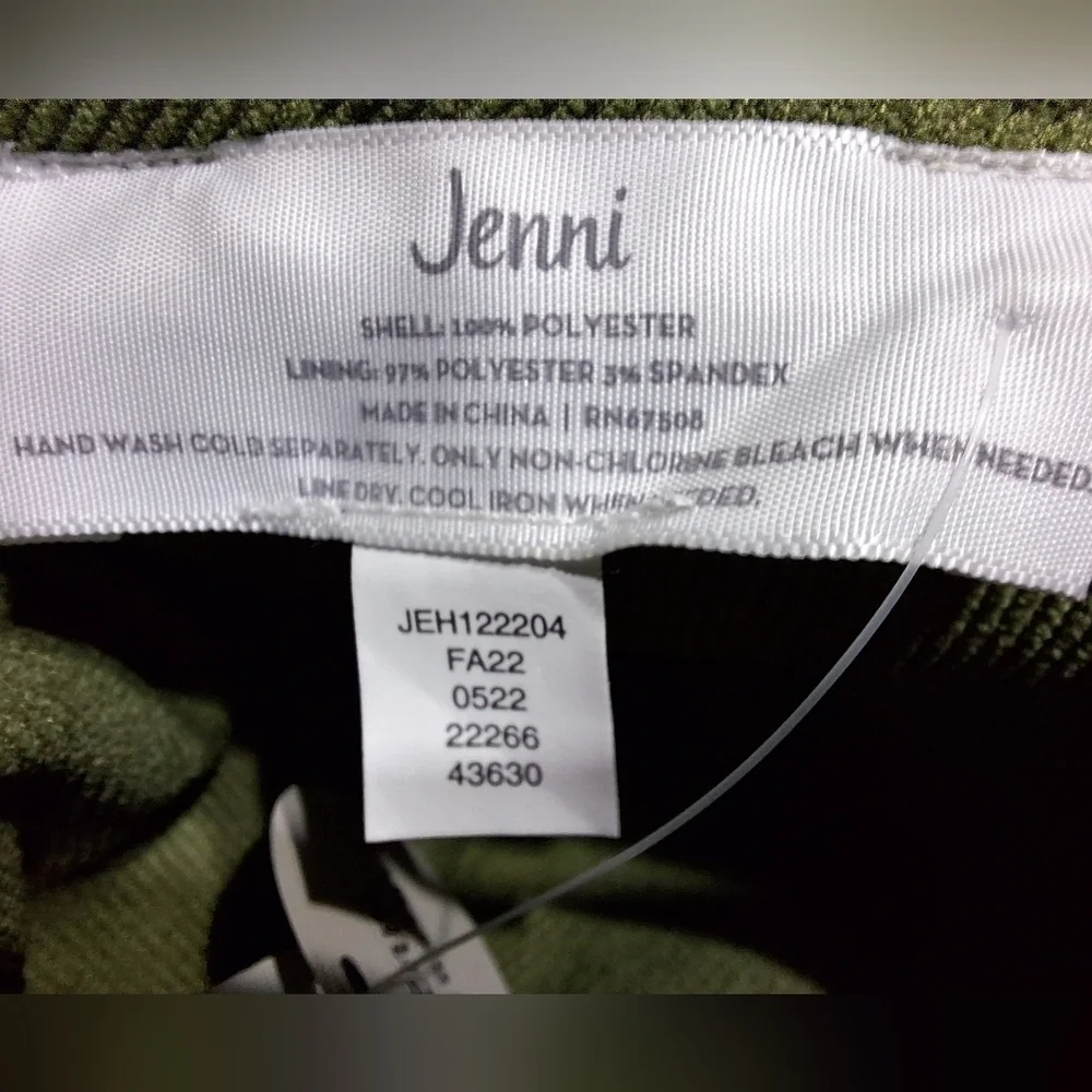 Jenni brand olive striped reversible fur bucket. NWT.